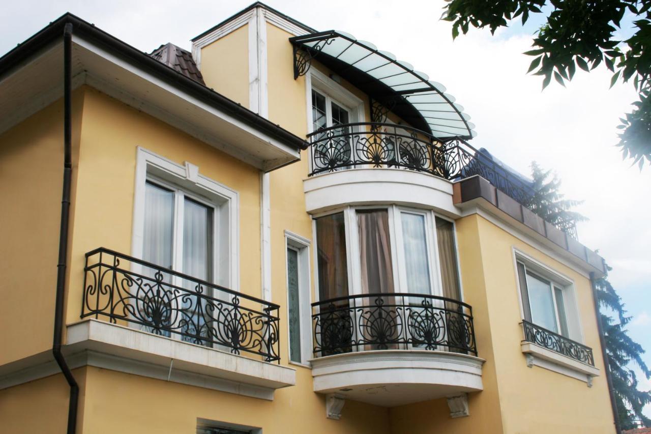 Luxury Private House In City Center Veliko Tarnovo Exterior photo