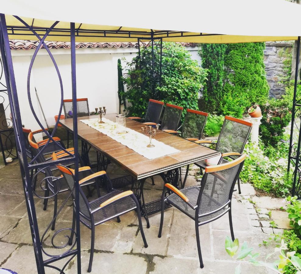 Luxury Private House In City Center Veliko Tarnovo Exterior photo